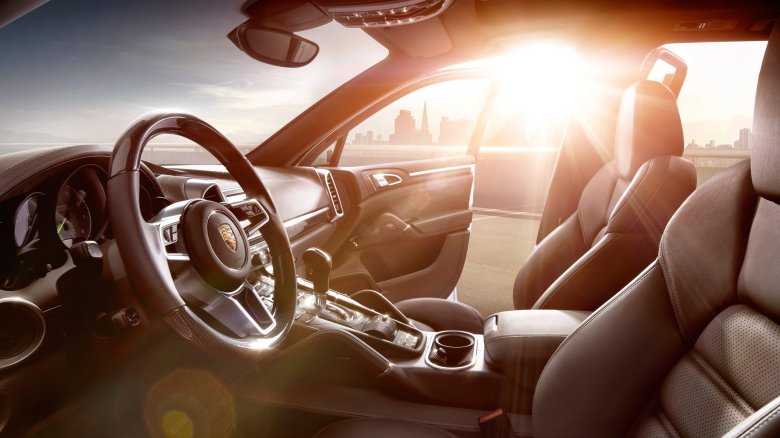 Порше кайен салон авто