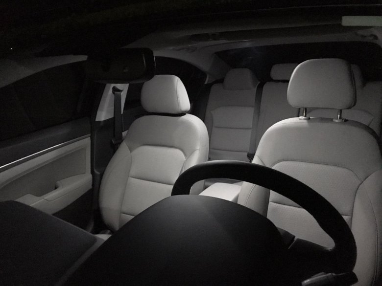 Интерьер автомобиля