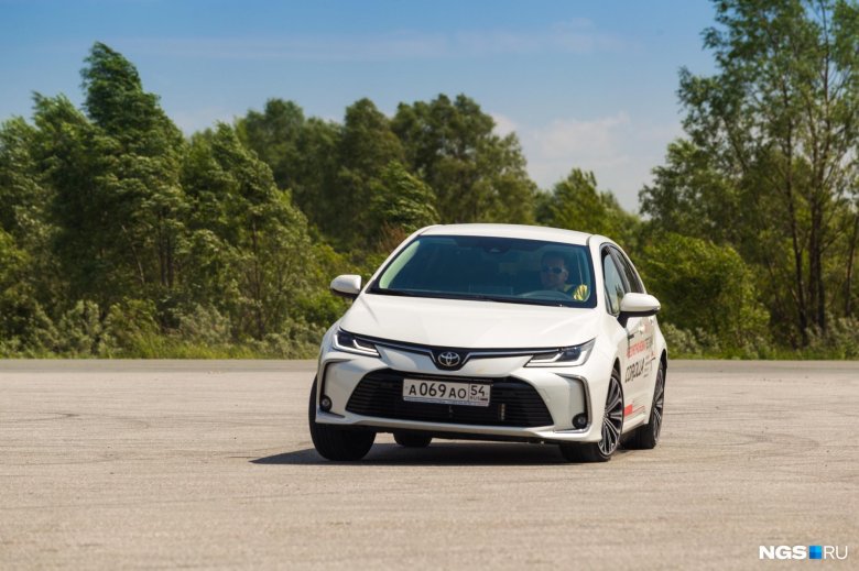 Новая тойота королла