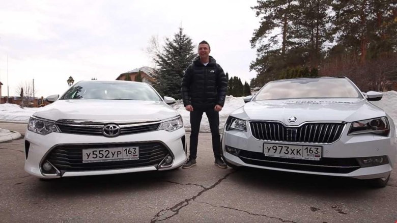 Skoda superb vs toyota camry