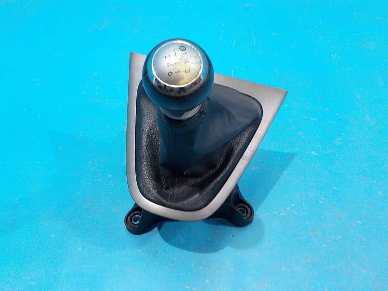 Тойота аурис кулиса мкпп