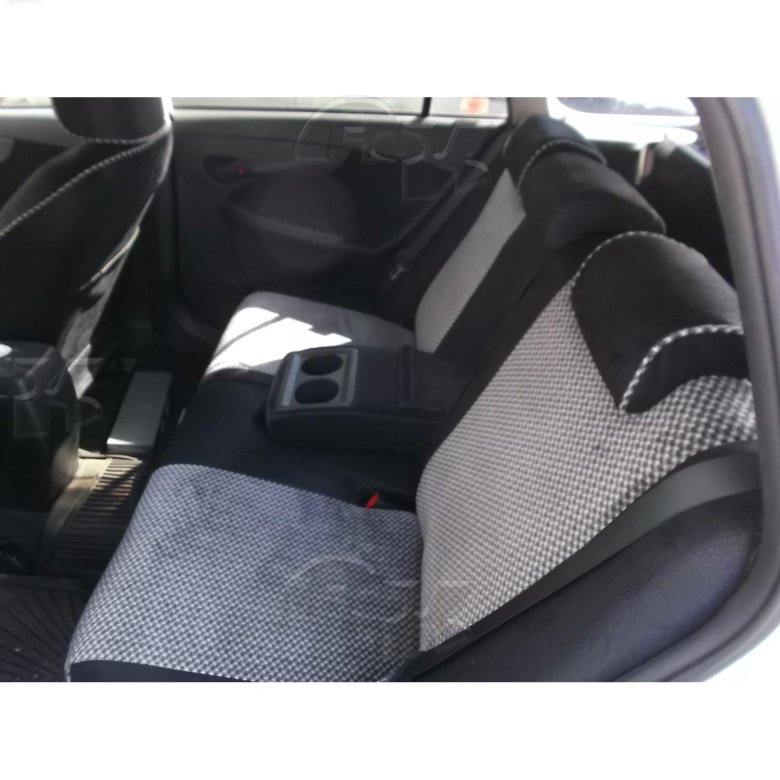 Чехлы тойота витц 2001