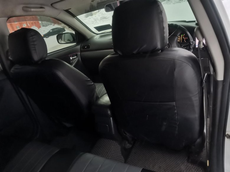 Чехлы toyota corolla fielder