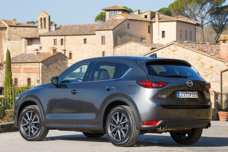 Mazda ц икс 5
