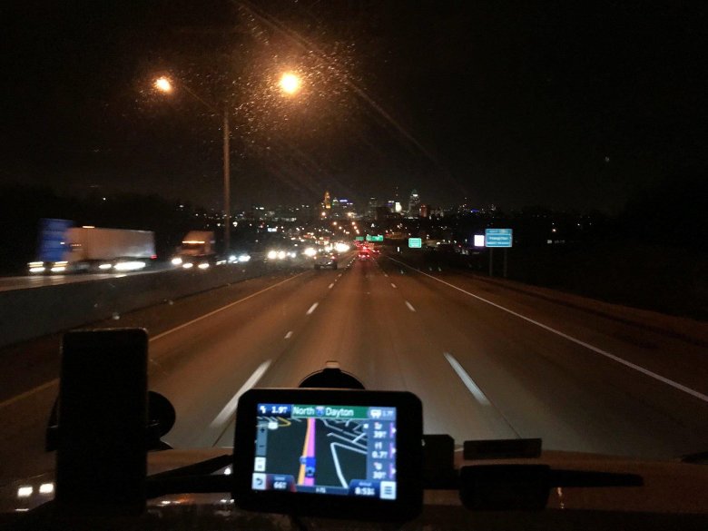 Ночная трасса вид из машины