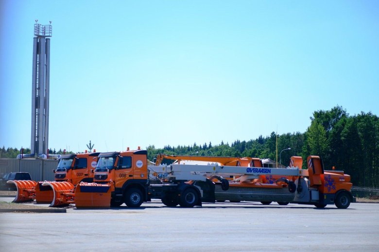 Снегоуборочная машина overaasen rs400