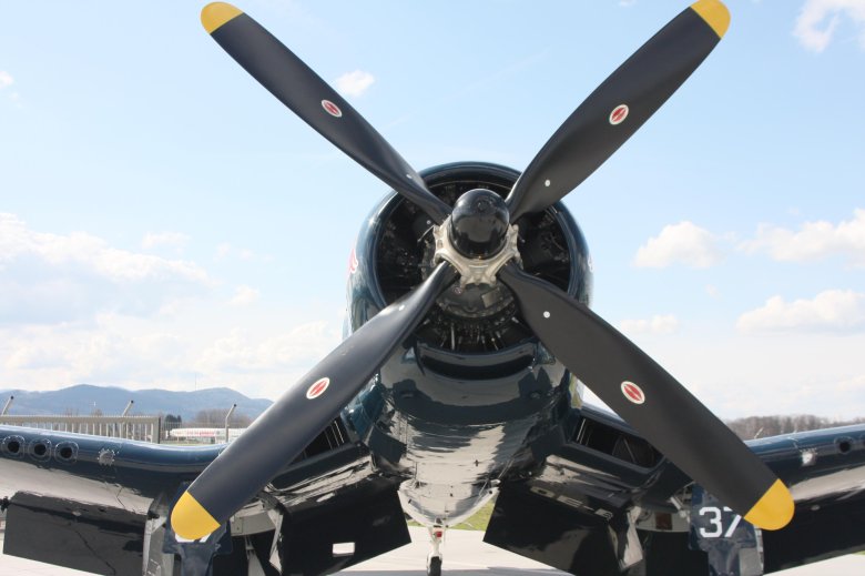 Истребитель корсар f4u-1