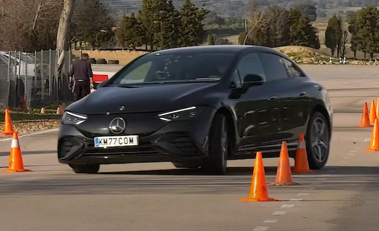 Мерседес 2023