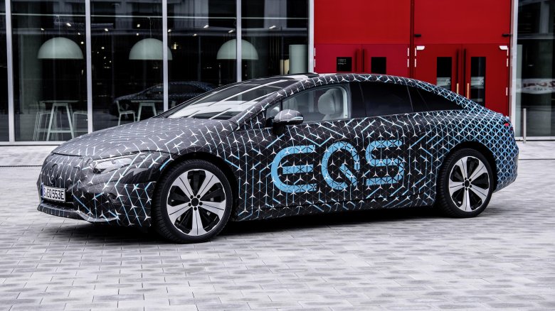 Мерседес бенц eqs