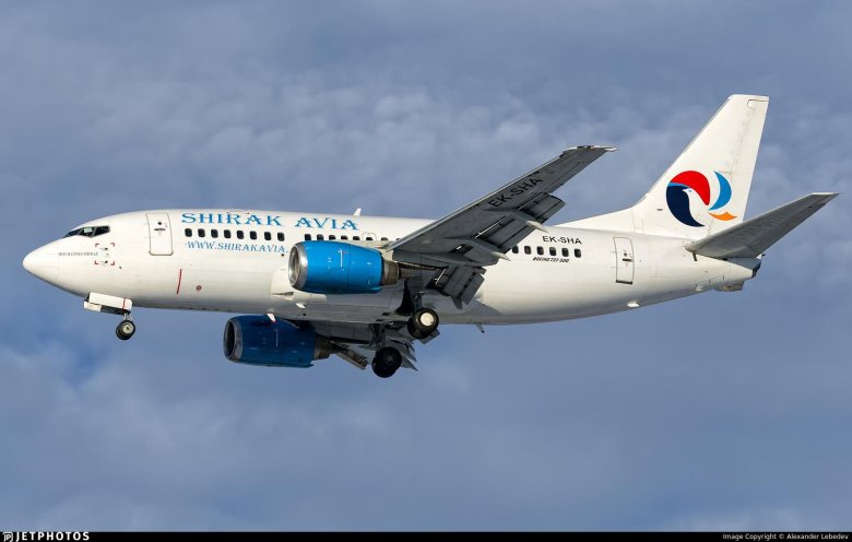 Боинг 737-500 ширак авиа