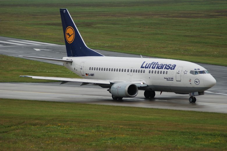 Боинг 737-800 lufthansa