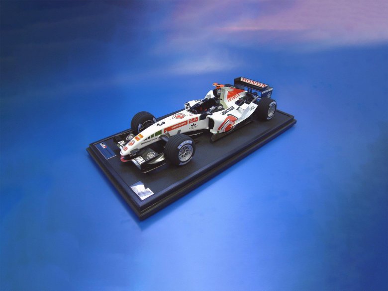 Модель автомобиля