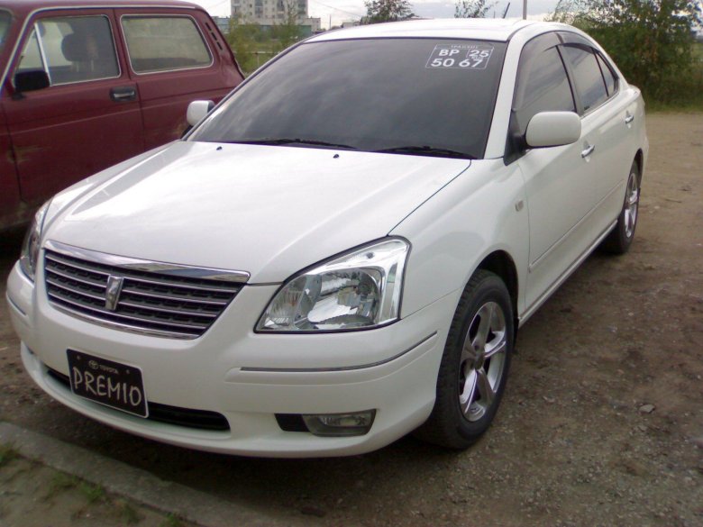 Toyota premio 2004