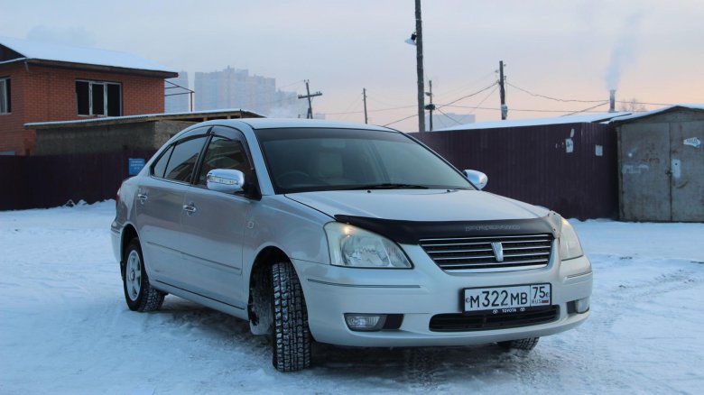 Тойота премио 2005