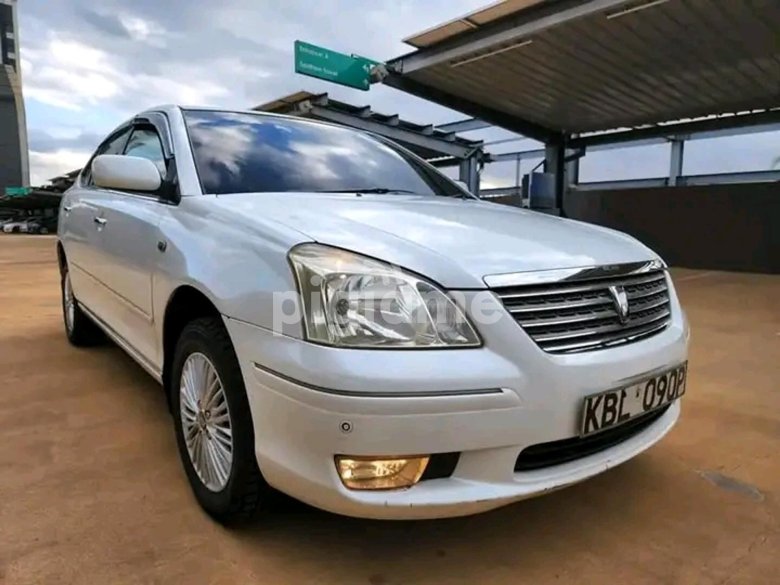 Toyota premio 2003