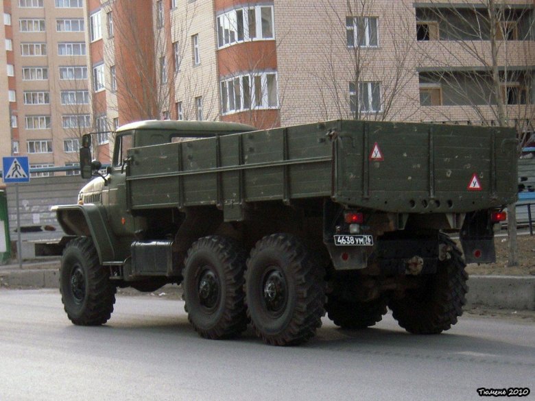 Урал 4320 бортовой военный