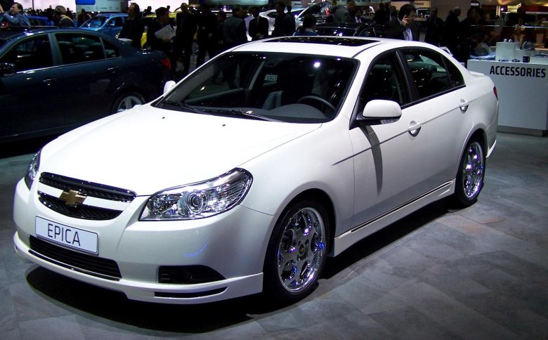 Машина epica chevrolet