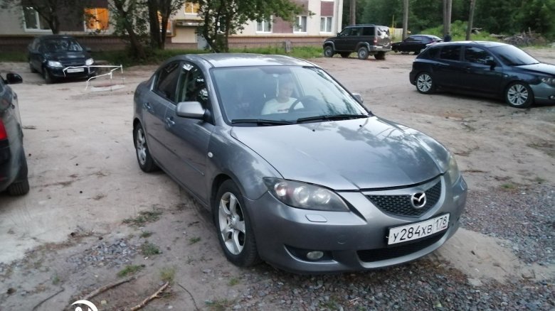 Мазда 3 серая