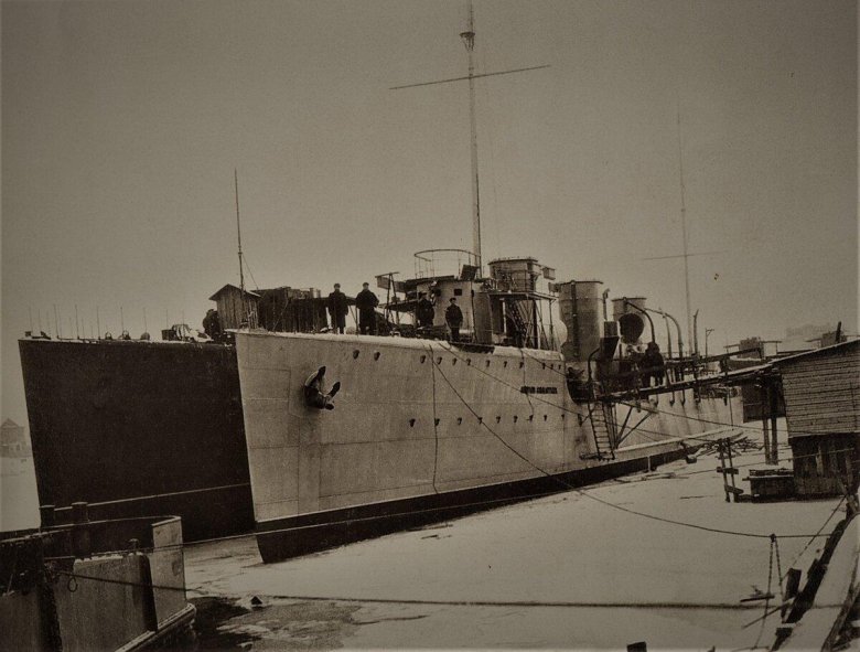 Эсминец карл либкнехт северного флота