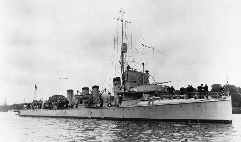 Эскадренный миноносец \ лейтенант ильин\