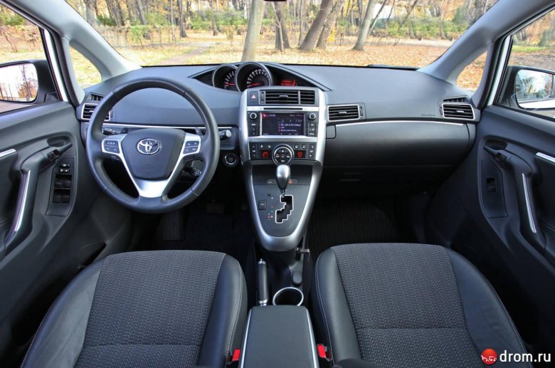 Тойота версо 2012