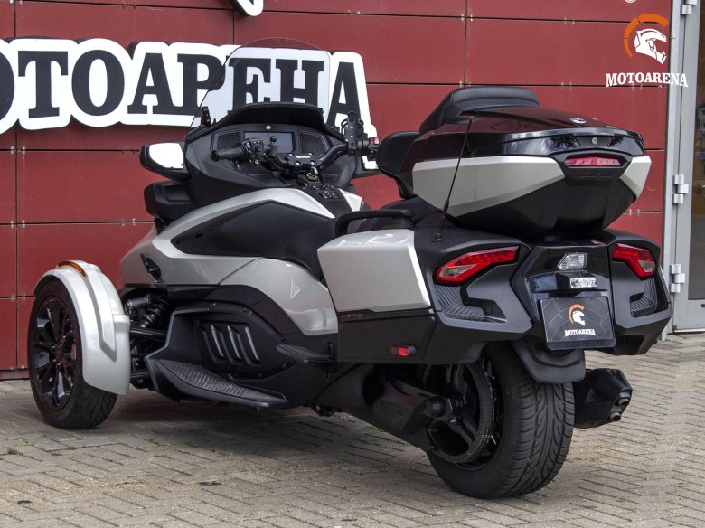Мотоцикл скутер