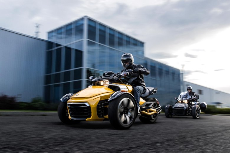 Трицикл brp spyder 2018