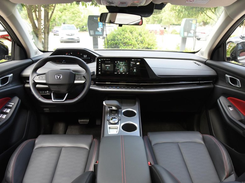 Changan uni k интерьер