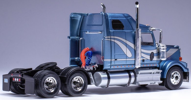 Коллекционная масштабная модель автомобиля