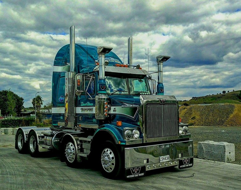 Грузовики western star