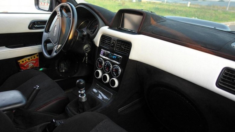 Subaru forester sg5 салон