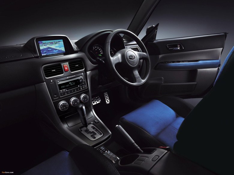 Subaru forester 2005 салон