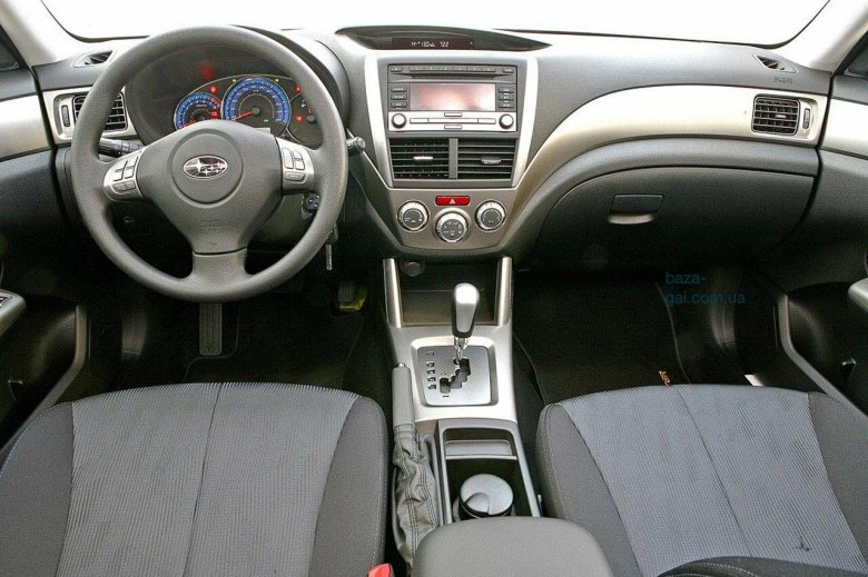 Subaru impreza 2008 салон