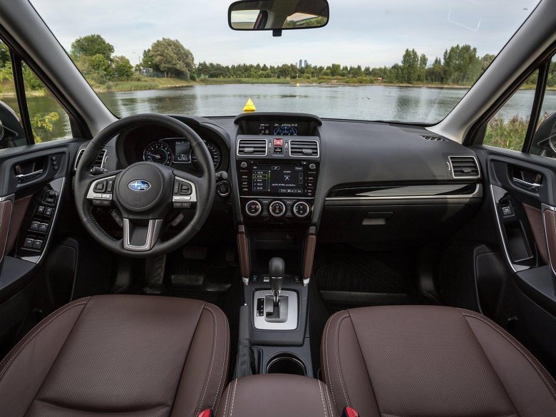 Subaru forester 2016 салон