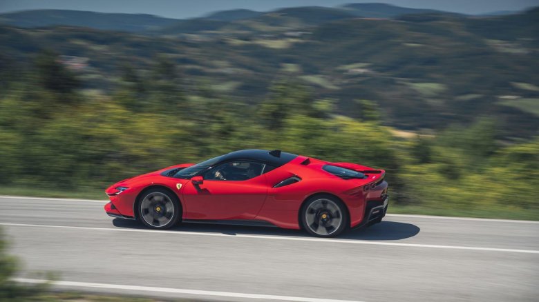 2020 ferrari sf 90 stradale