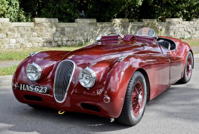 Jaguar xk 120 roadster