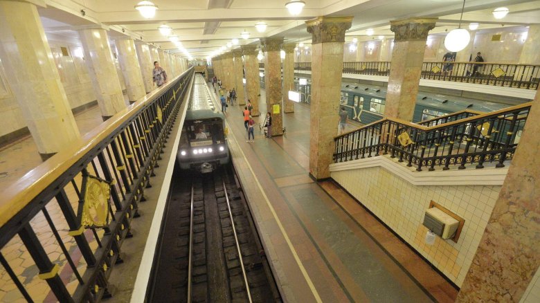 Станция комсомольская сокольнической линии