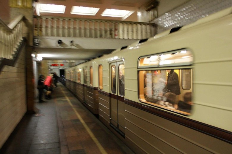 Ретро поезд метро сокольническая линия