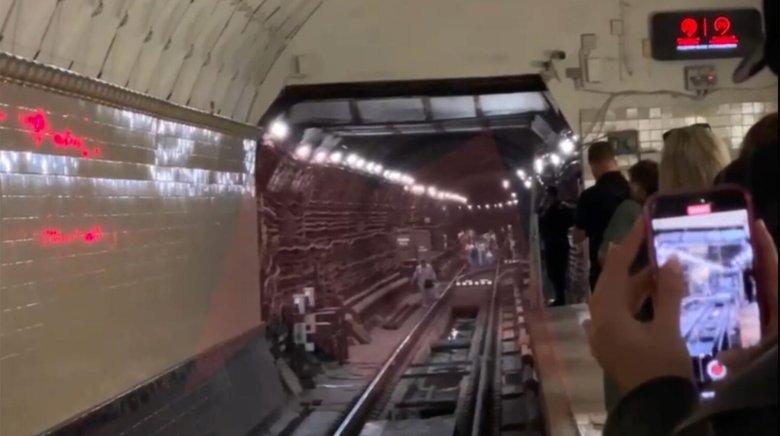 Красная ветка метро москва