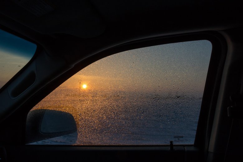 Красивый вид из окна машины