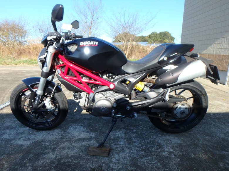 Ducati monster 796