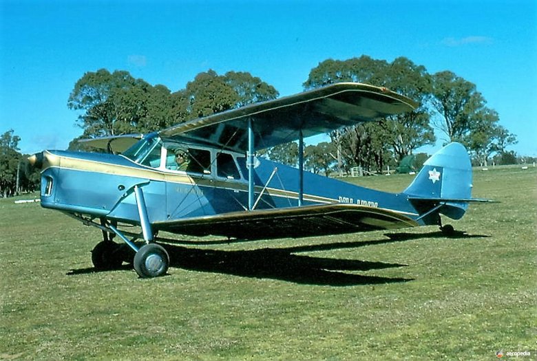 Dh 87 hornet moth
