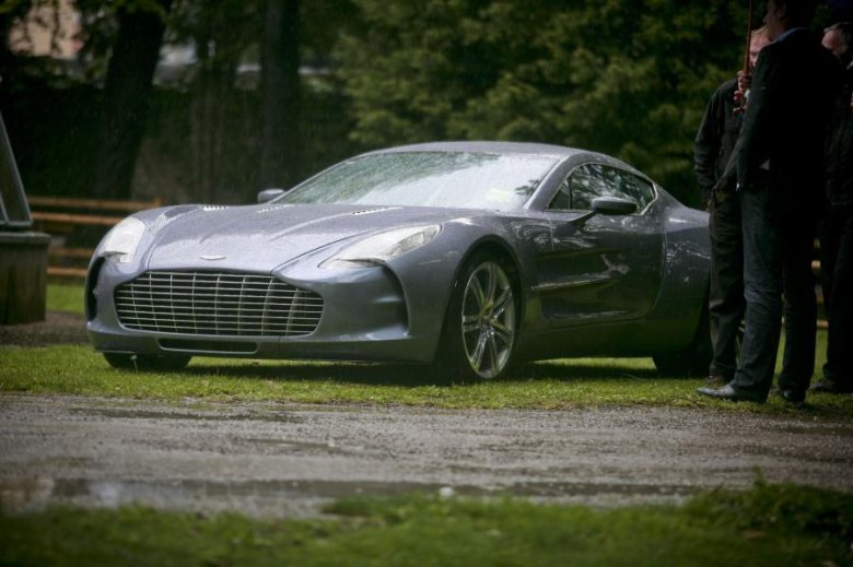Астон мартин one 77