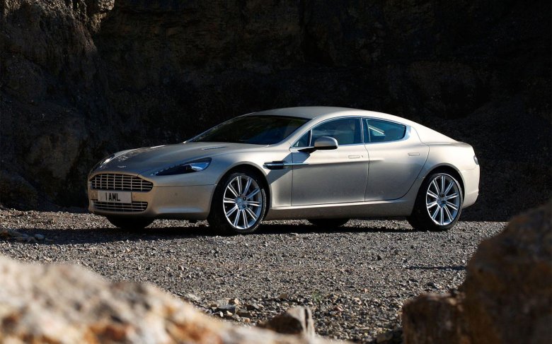 Астон мартин седан