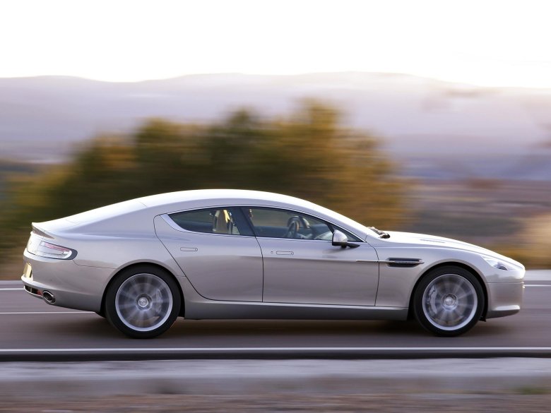 Aston martin rapide 2010