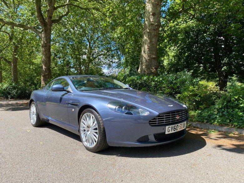 Aston martin db9 2005