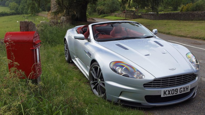 Астон мартин дбс воланте