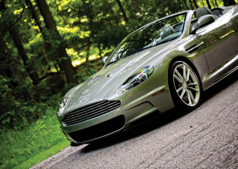Астон мартин dbs 2010