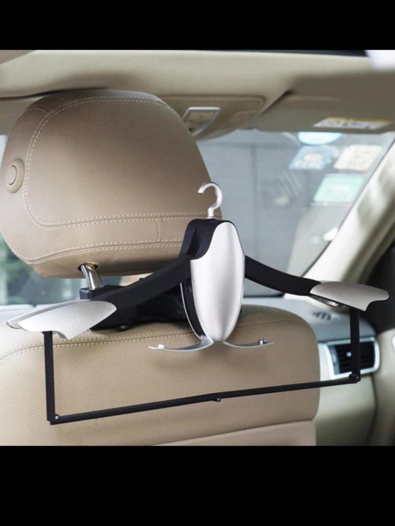 Вешалка в автомобиль