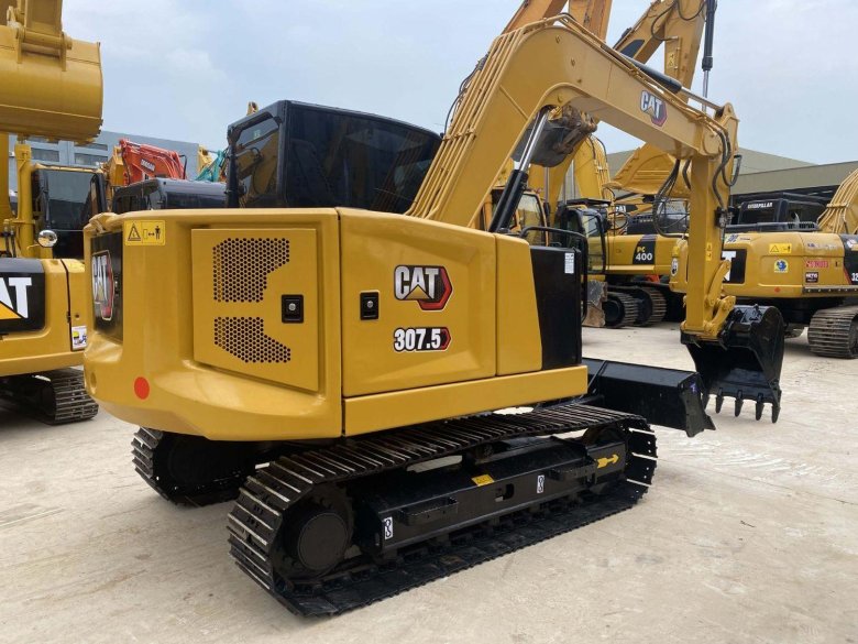 Экскаватор caterpillar